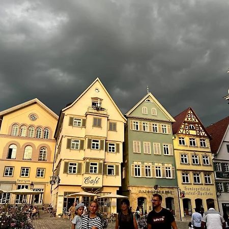 Nah Zur S-Bahn Und Altstadt Esslingen am Neckar Exterior foto